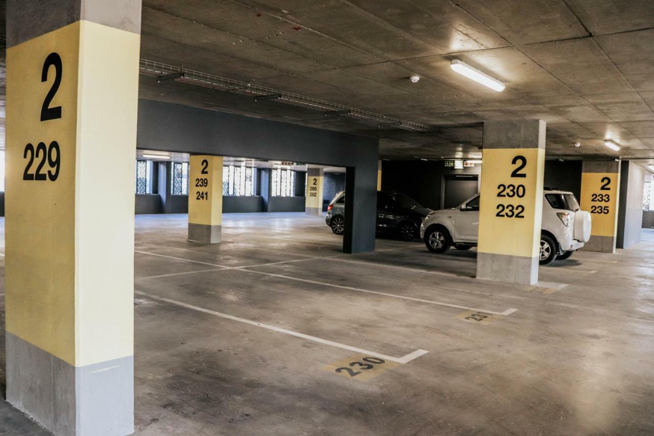 Wex1 - Modern, Iconic, Pool, Gym, Wifi, Secure Parking Apartment Кейптаун Екстериор снимка